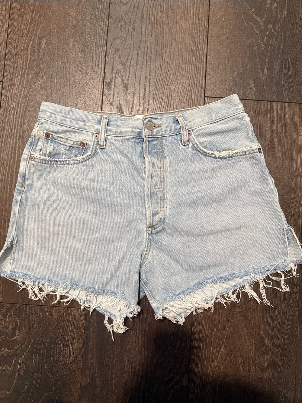 Agolde Dee Short in Jinx wash
